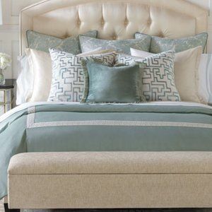Eastern Accents "Central Park" King Bed Set!
